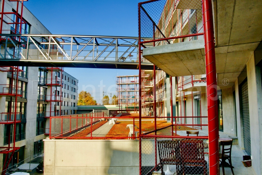 Powder Coated Balcony Handrails Balustrades and Fencing